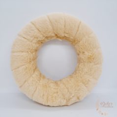 Szőrmés koszorú alap - krém - 20 cm
