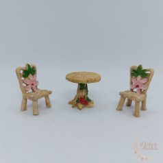 Asztal virágos székekkel