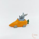 Répaautós nyuszi figura