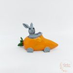 Répaautós nyuszi figura