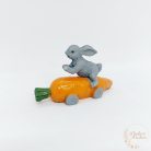 Répaautós nyuszi figura