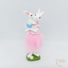 Nyuszi kisnyuszival szőrös szoknyában