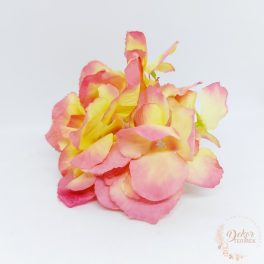 Hortenzia virágfej - 16 cm - krém pink